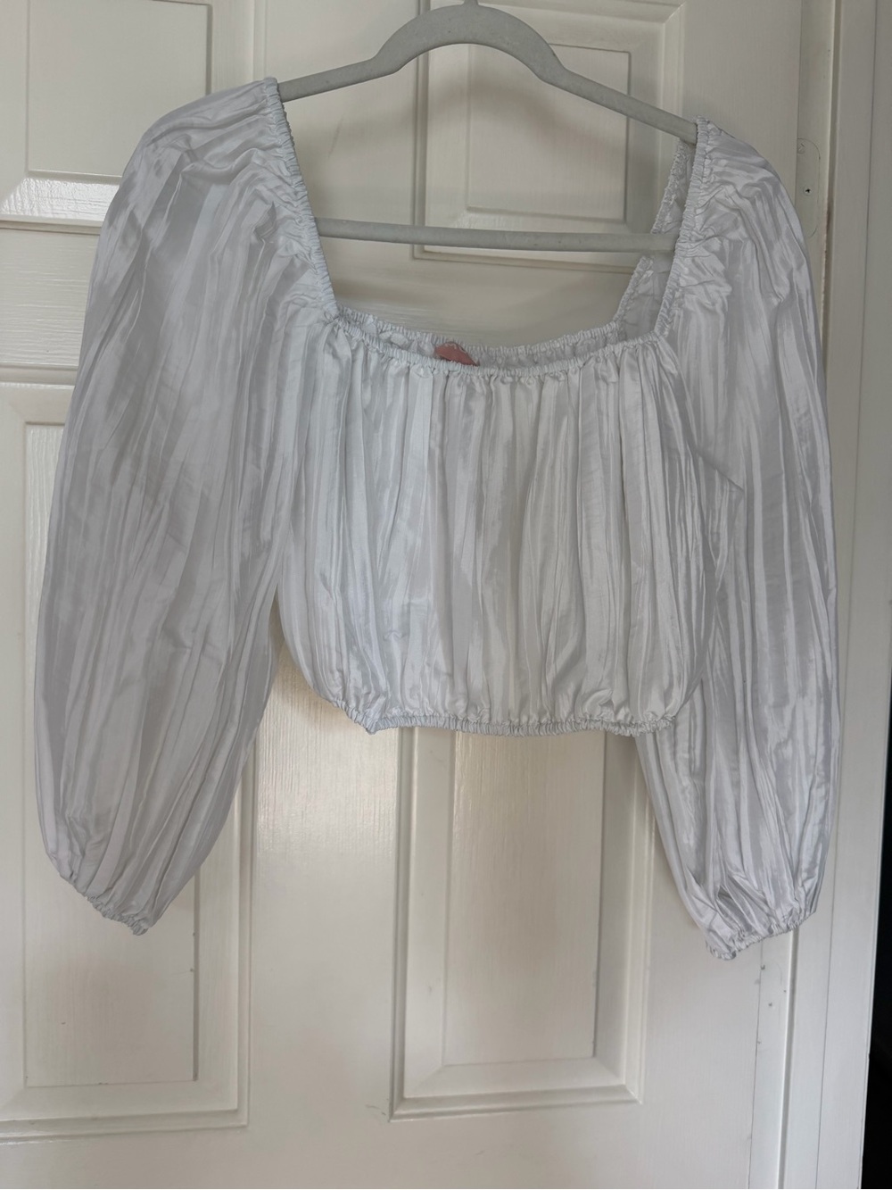 Show Me Your MuMu White Puff-Sleeve Cropped Peasant Top